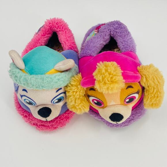 Disney's Paw Patrol Slippers Size 7/8 Skye & Everest - Picture 1 of 4